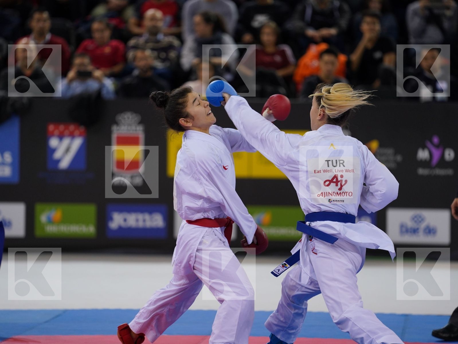 BABAEVA BAKHRINISO (UZBEKISTAN) vs OZCELIK ARAPOGLU SERAP (TURKEY) in Senior Kumite -50 Kg - Gold bout