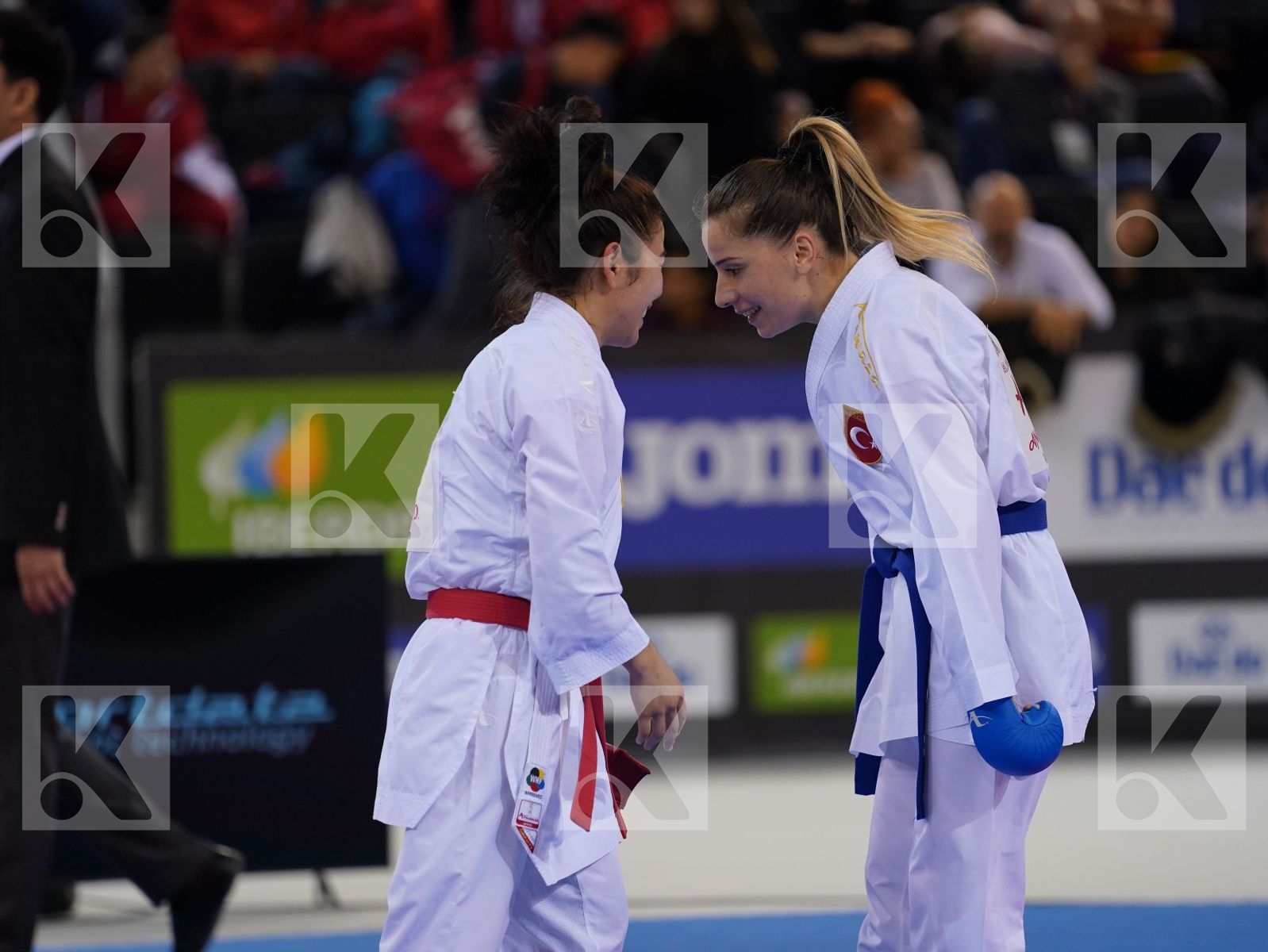 BABAEVA BAKHRINISO (UZBEKISTAN) vs OZCELIK ARAPOGLU SERAP (TURKEY) in Senior Kumite -50 Kg - Gold bout