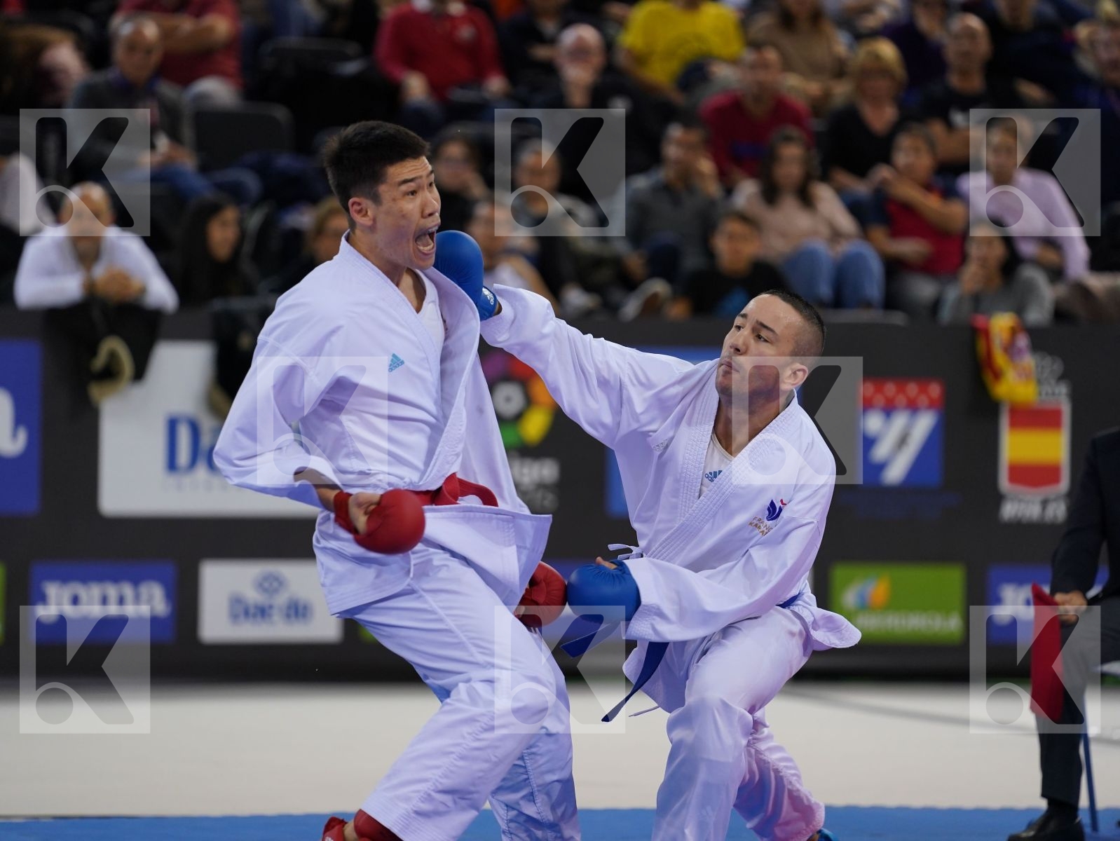AINAZAROV YERMEK (KAZAKHSTAN) vs DA COSTA LOGAN (FRANCE) in Senior Kumite -75 Kg - Gold bout