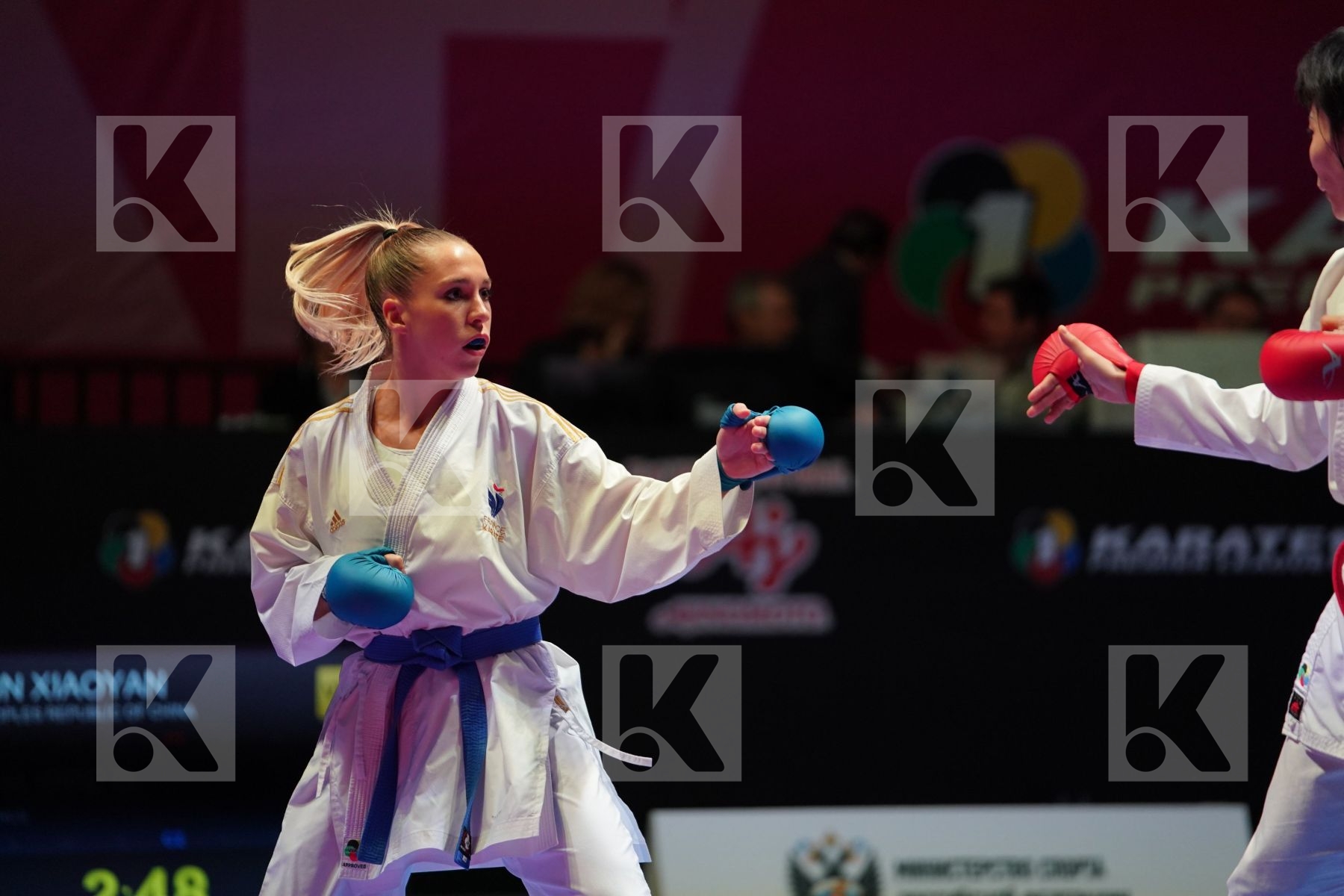YIN XIAOYAN (CHINA) vs PHILIPPE GWENDOLINE (FRANCE) in Senior Kumite -61 Kg - Bronze bout