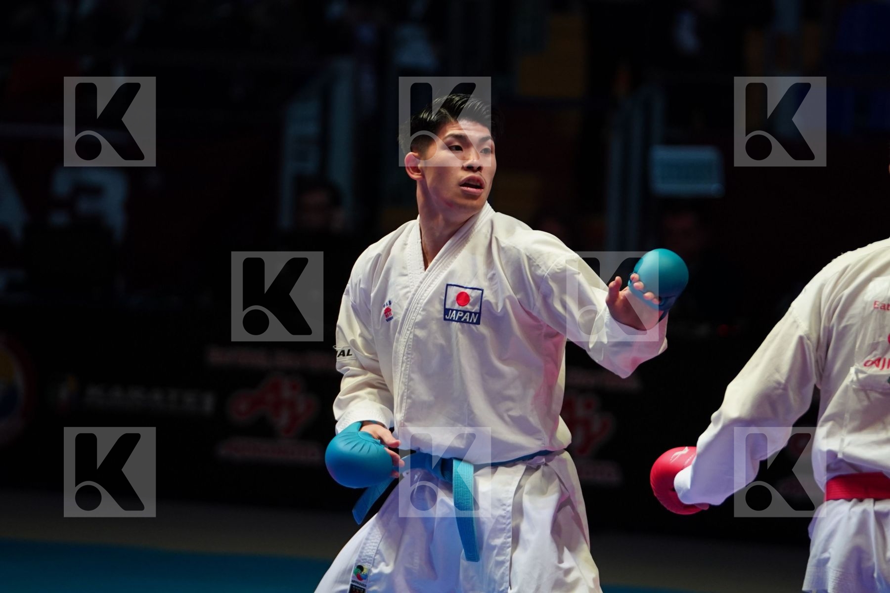 DENISENKO DENIS (RUSSIAN FEDERATION) vs SHIMADA RIKITO (JAPAN) in Senior Kumite -84 Kg - Bronze bout