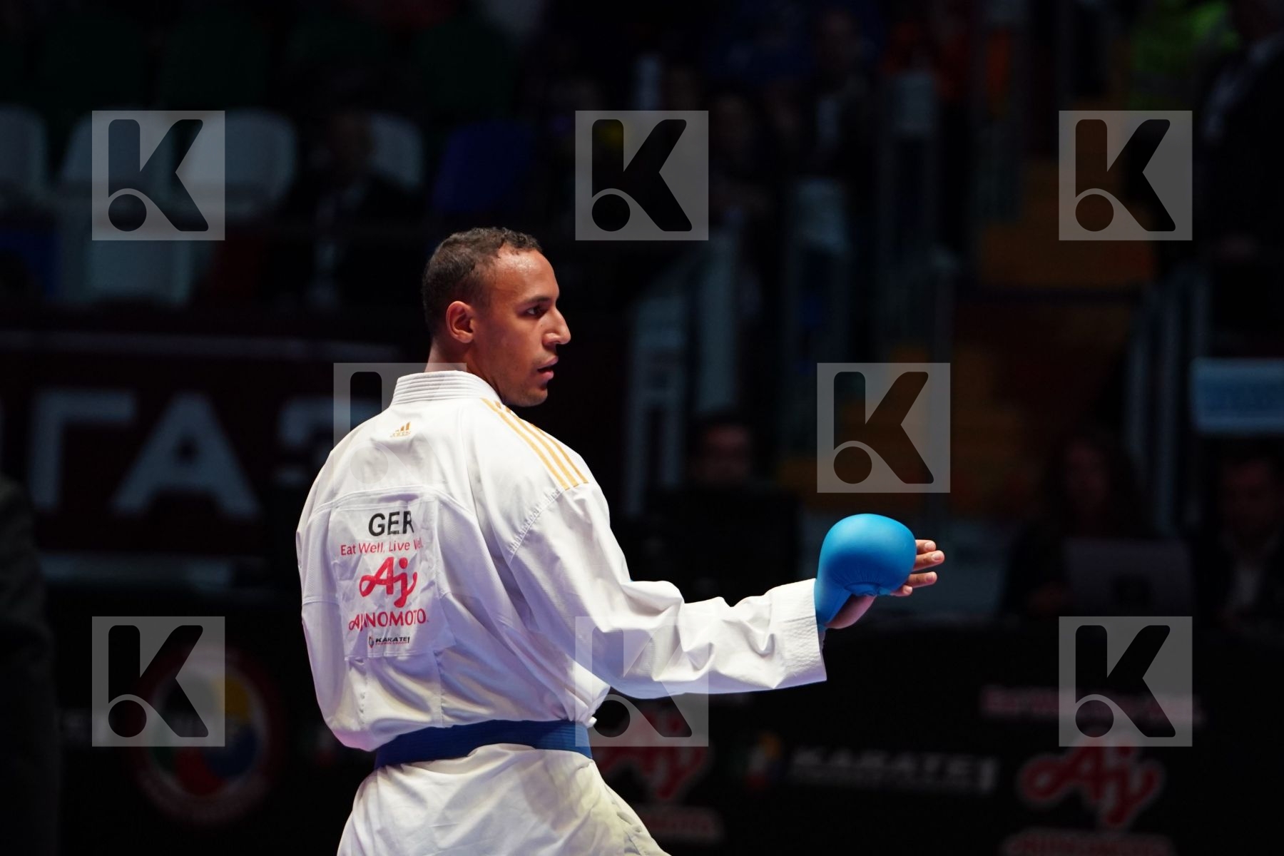 ANTOKHII VASILII (RUSSIAN FEDERATION) vs HORNE JONATHAN (GERMANY) in Senior Kumite 84+ Kg - Bronze bout