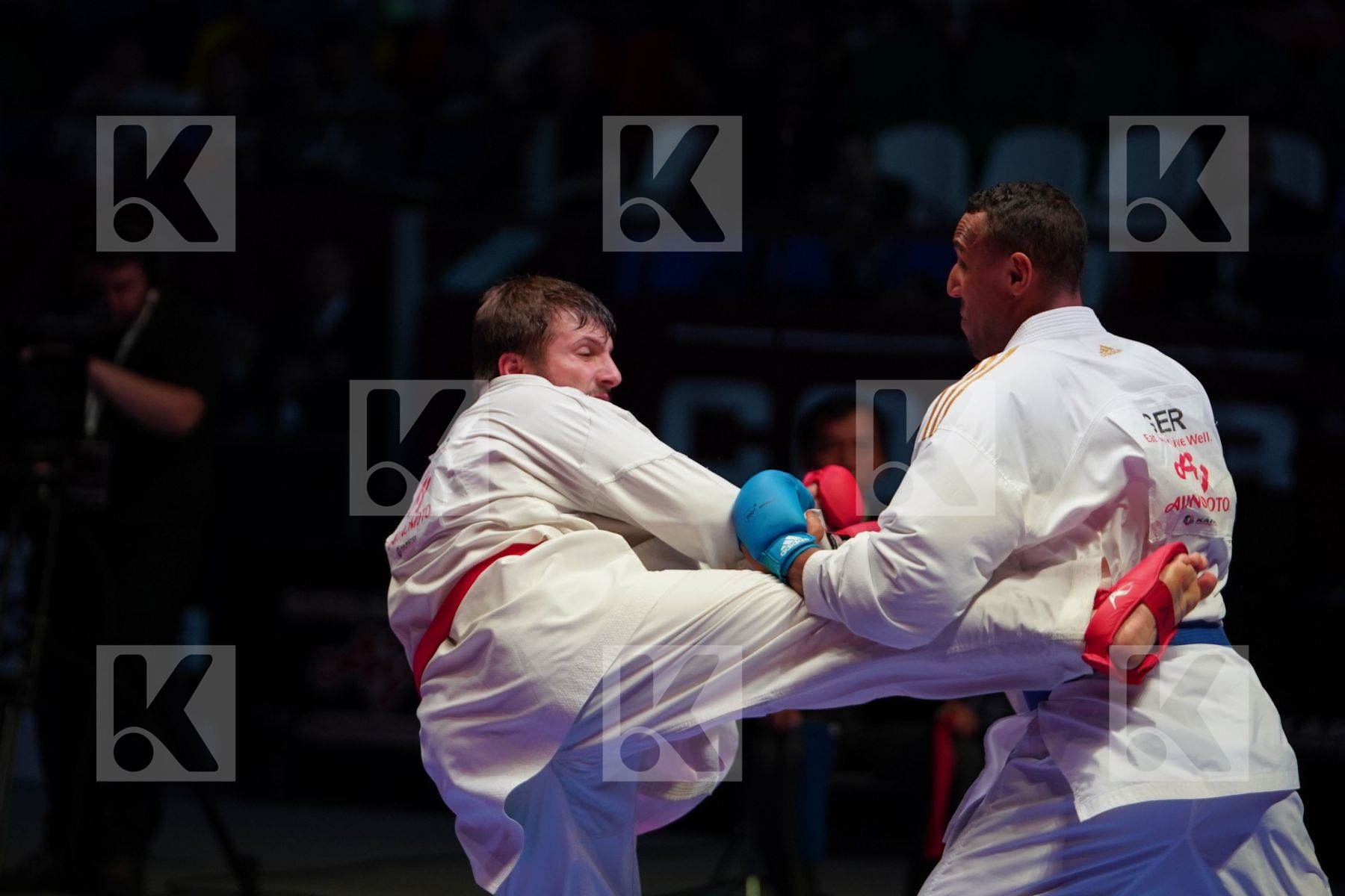 ANTOKHII VASILII (RUSSIAN FEDERATION) vs HORNE JONATHAN (GERMANY) in Senior Kumite 84+ Kg - Bronze bout