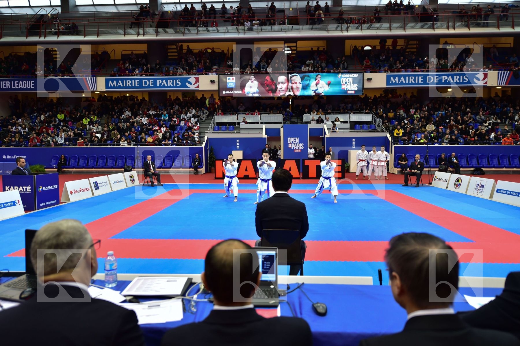 arena France Kata Team Male public
