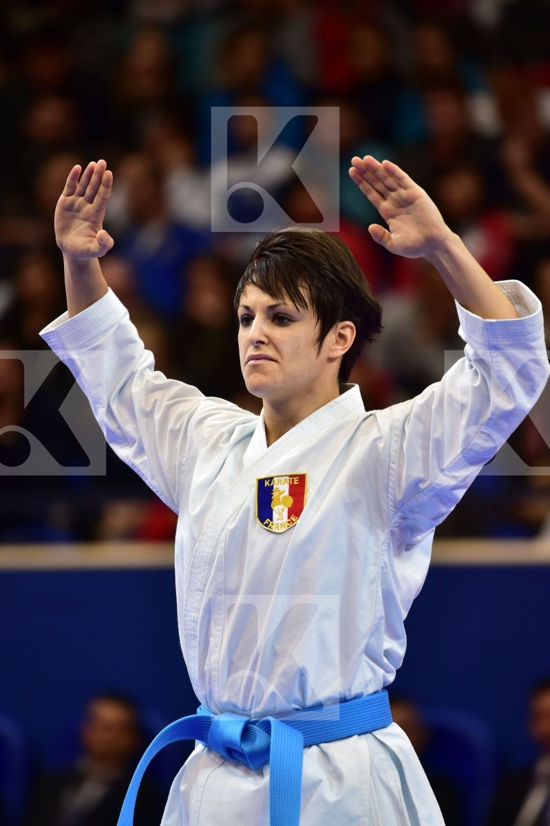 Female kata France Kanku dai Scordo Sandy