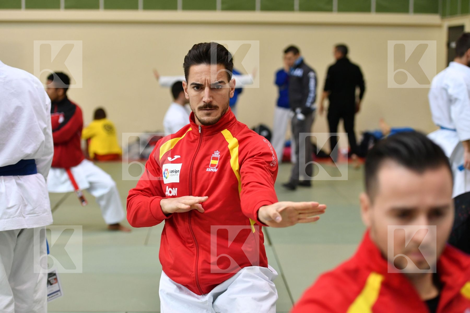 Quintero Damian Spain warm-up