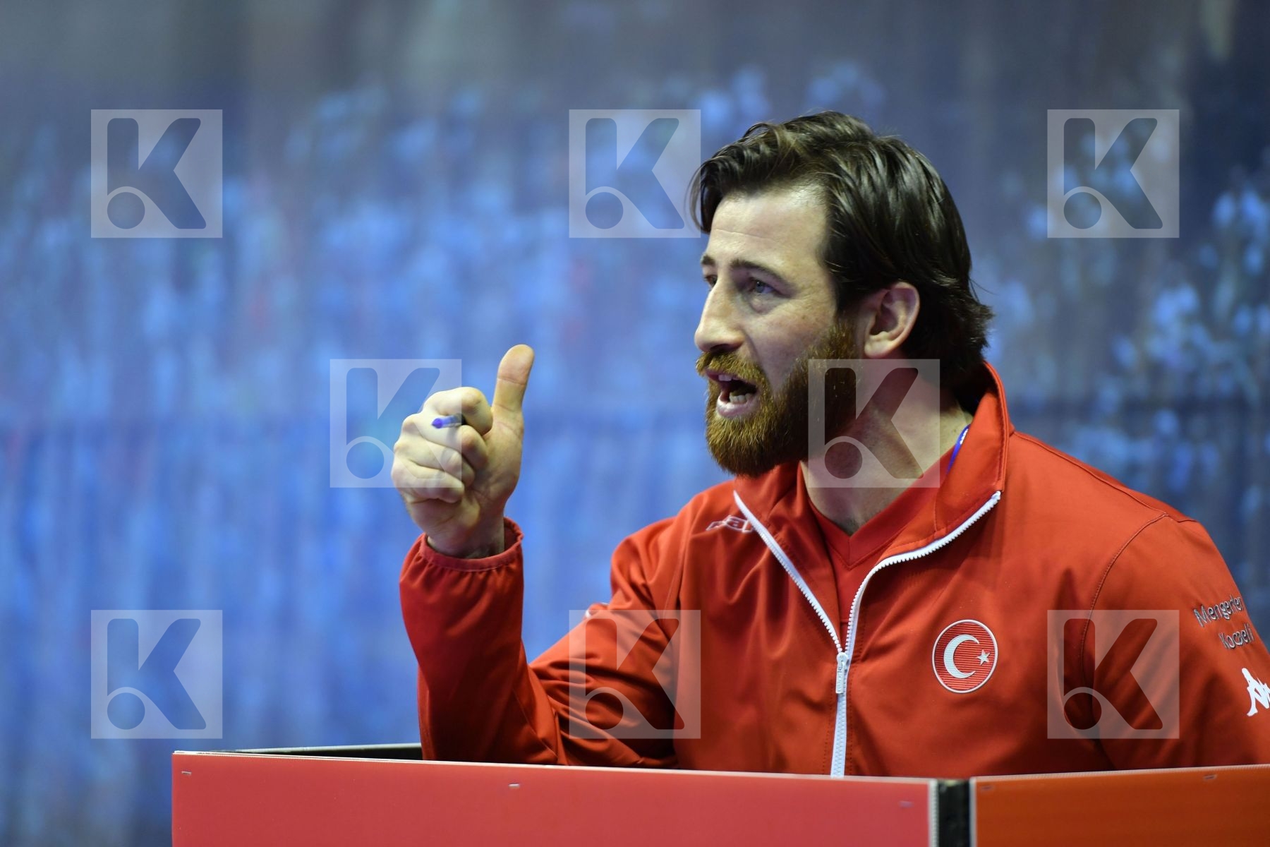 coach Erkan Enes