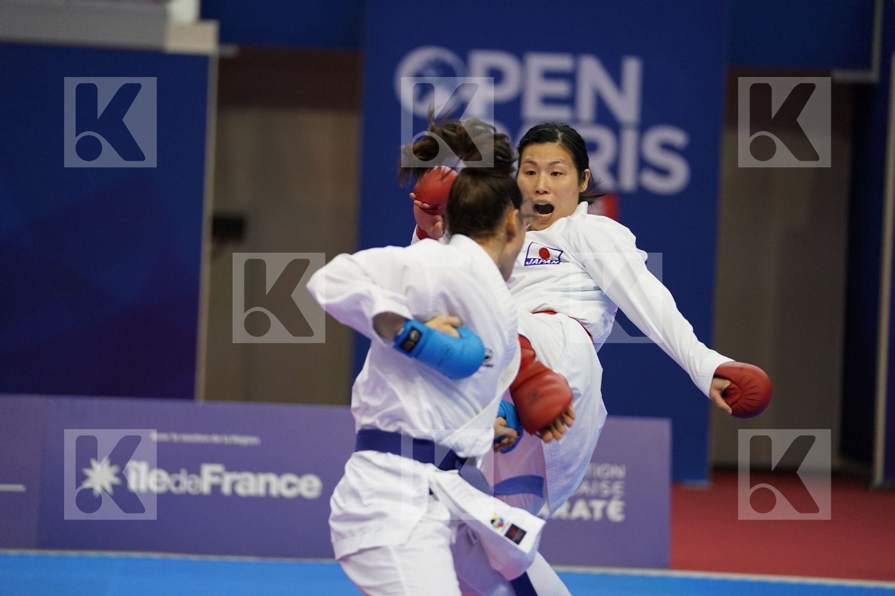 SOMEYA KAYO (JAPAN) vs QUIRICI ELENA (SWITZERLAND) in Senior Kumite Ð 68 Kg - Gold bout