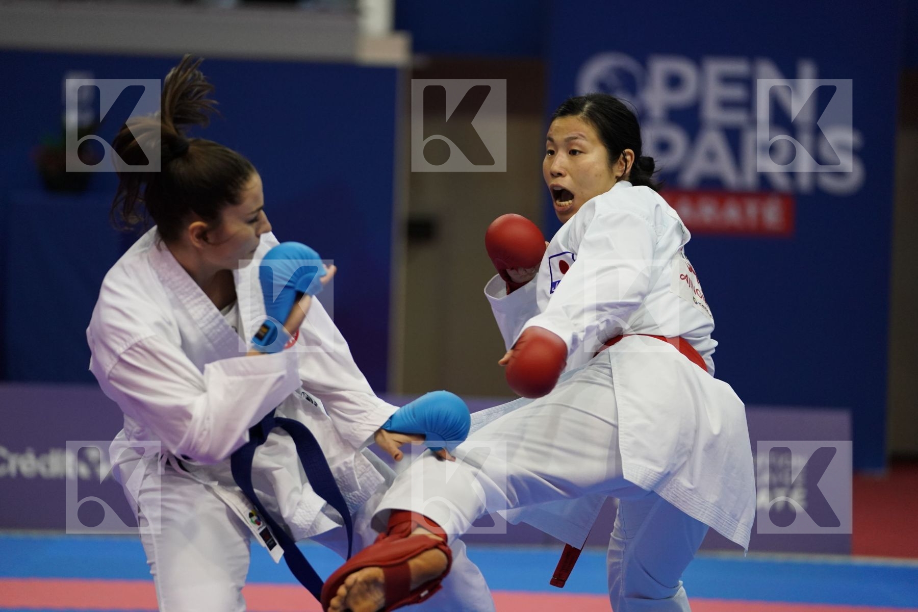 SOMEYA KAYO (JAPAN) vs QUIRICI ELENA (SWITZERLAND) in Senior Kumite Ð 68 Kg - Gold bout