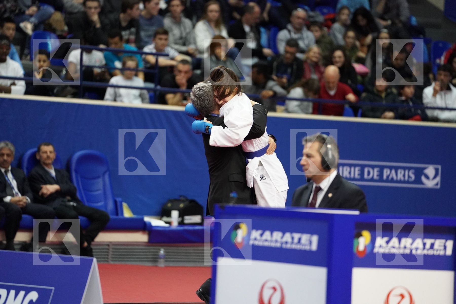 SOMEYA KAYO (JAPAN) vs QUIRICI ELENA (SWITZERLAND) in Senior Kumite Ð 68 Kg - Gold bout
