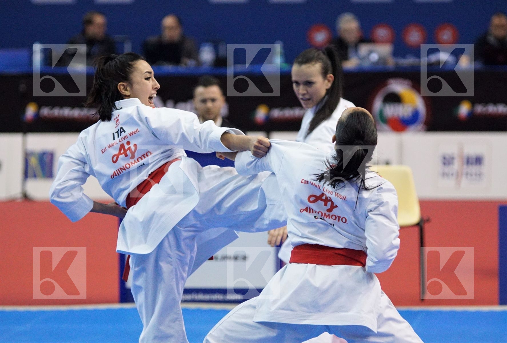 Italy vs. Spain in Female Team Kata - Gold match