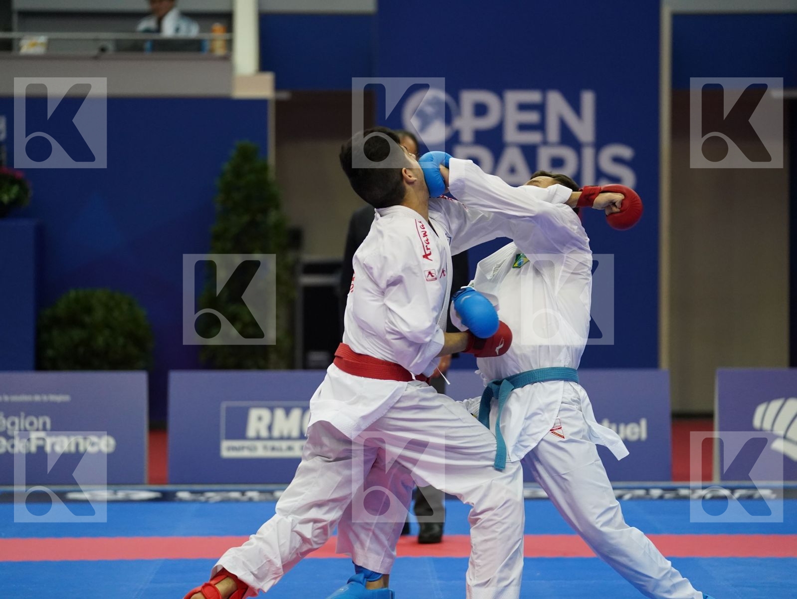 XENOS CHRISTOS-STEFANOS (GREECE) vs BROSE DOUGLAS (BRAZIL) in Senior Kumite -60 Kg - Bronze bout