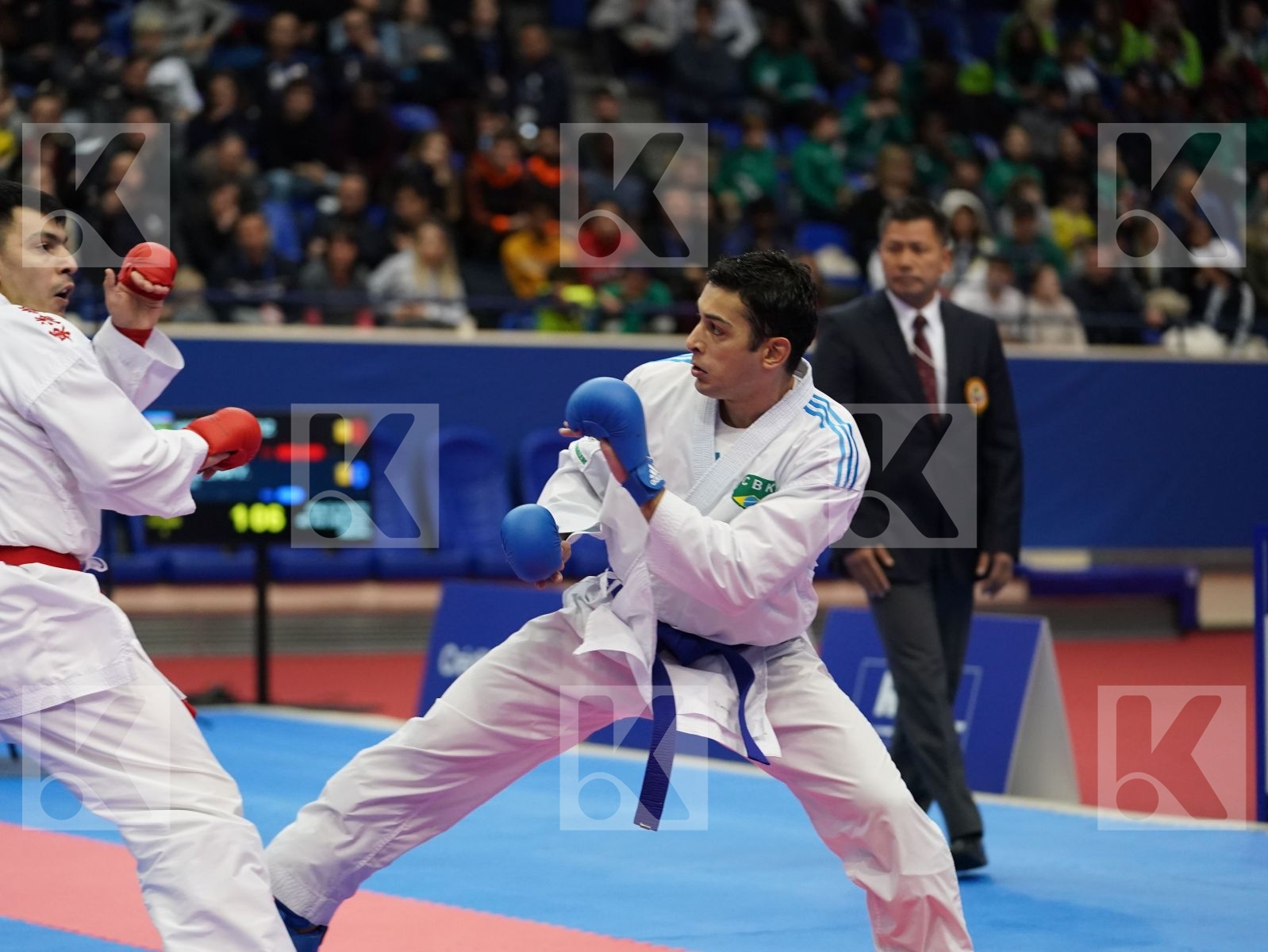HASANOV RAFIZ (AZERBAIJAN) vs FIGUEIRA VINICIUS (BRAZIL) in Senior Kumite -67 Kg - Bronze bout