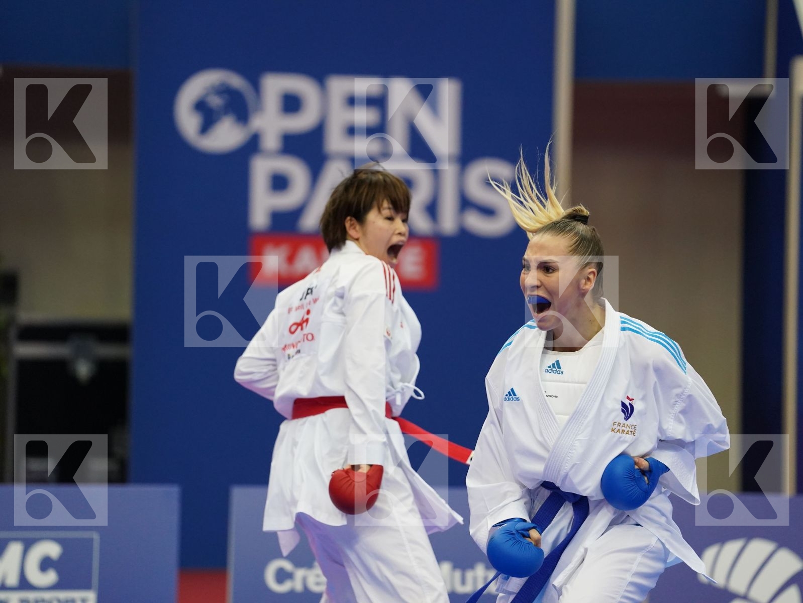 MORIGUCHI AYAMI (JAPAN) vs PHILIPPE GWENDOLINE (FRANCE) in Senior Kumite -61 Kg - Bronze bout