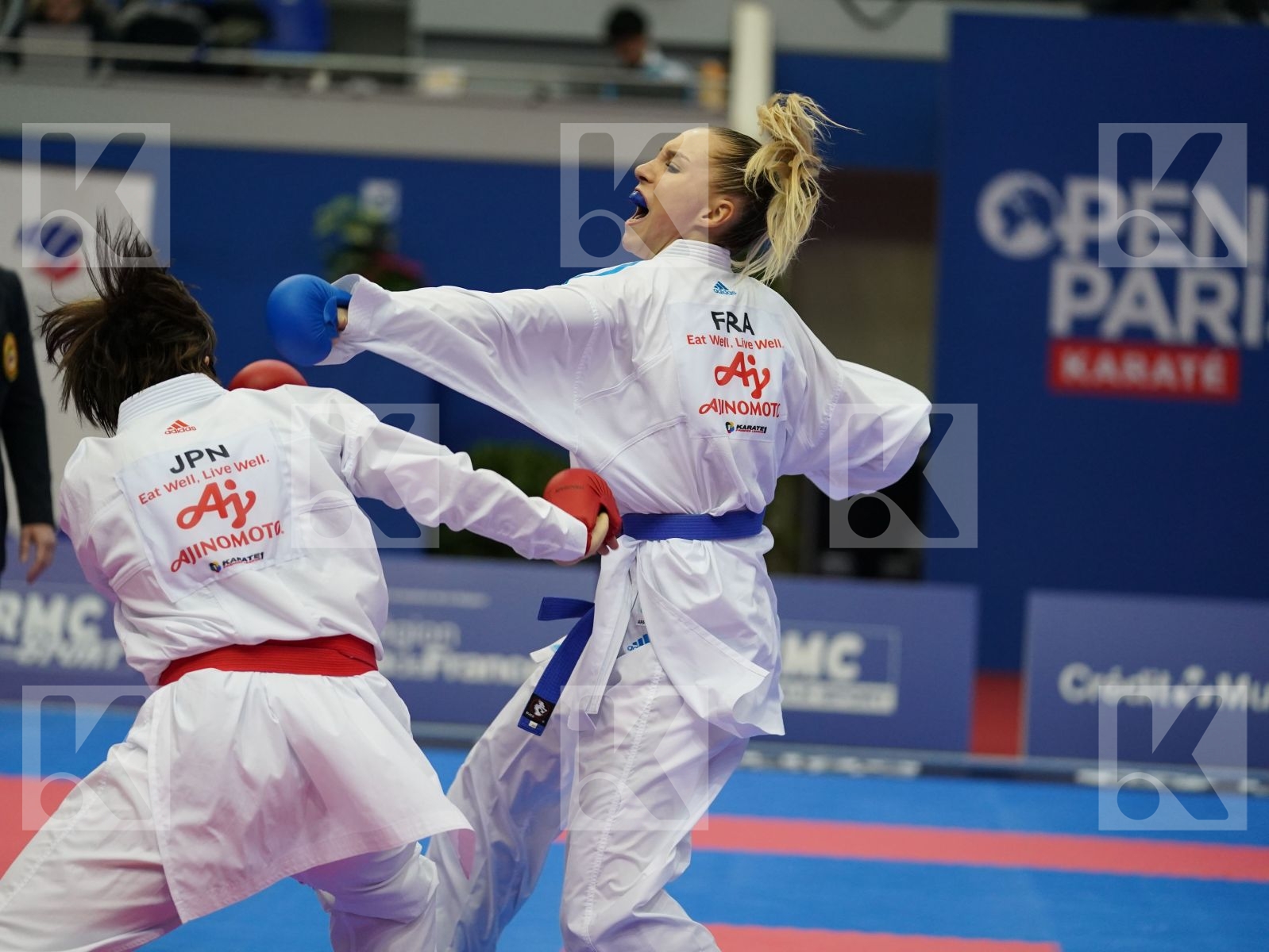 MORIGUCHI AYAMI (JAPAN) vs PHILIPPE GWENDOLINE (FRANCE) in Senior Kumite -61 Kg - Bronze bout
