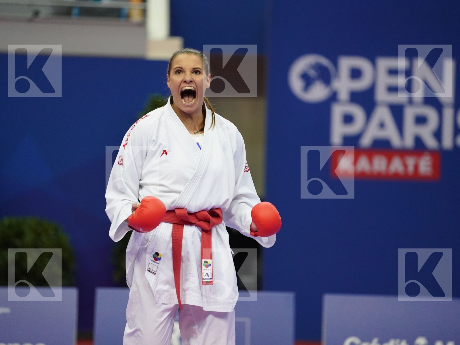 BUCHINGER ALISA (AUSTRIA) vs BRATIC MELISSA (CANADA) in Senior Kumite -68 Kg - Bronze bout