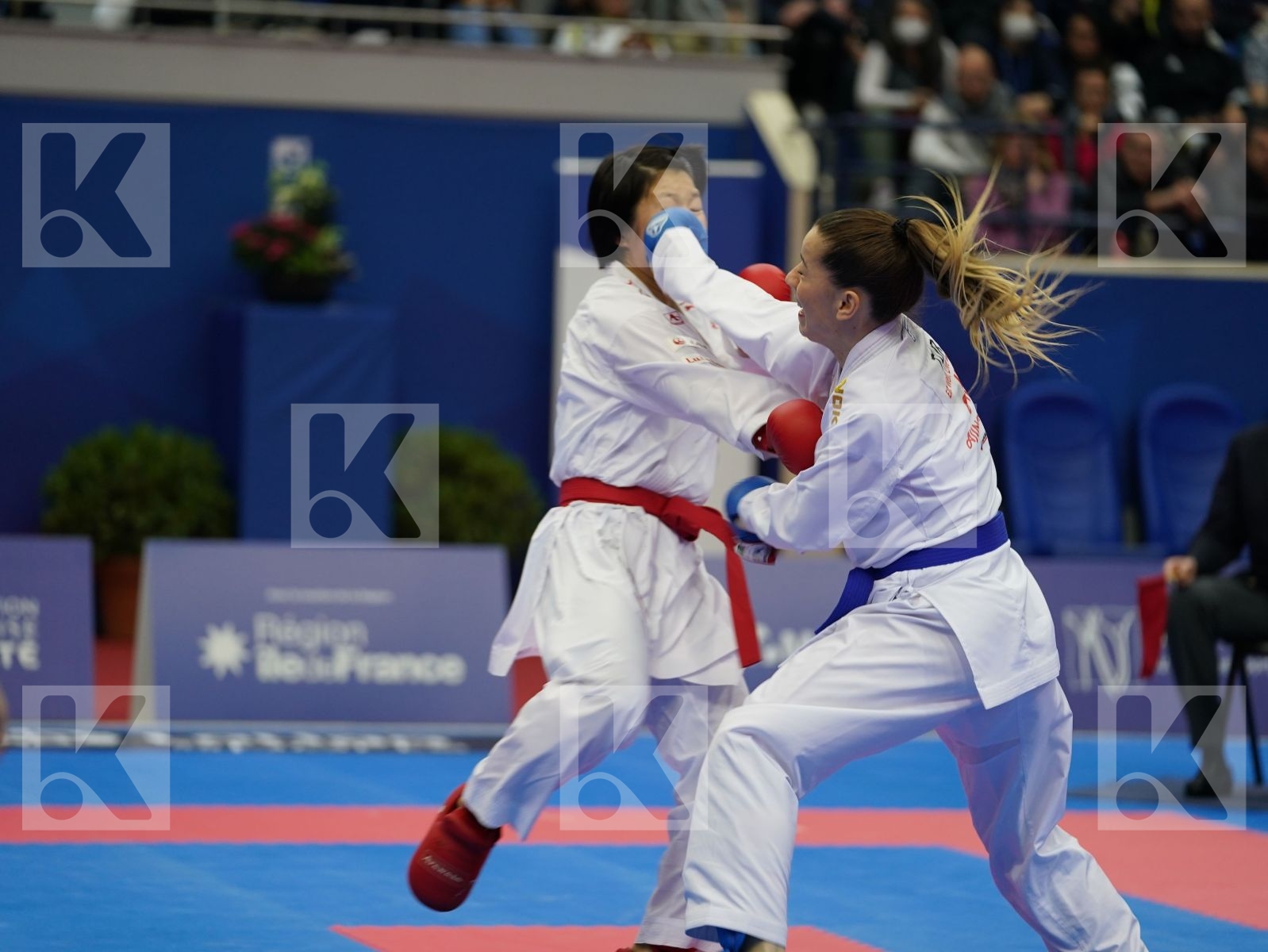 MIYAHARA MIHO (JAPAN) vs OZCELIK ARAPOGLU SERAP (TURKEY) in Senior Kumite -50 Kg - Gold bout