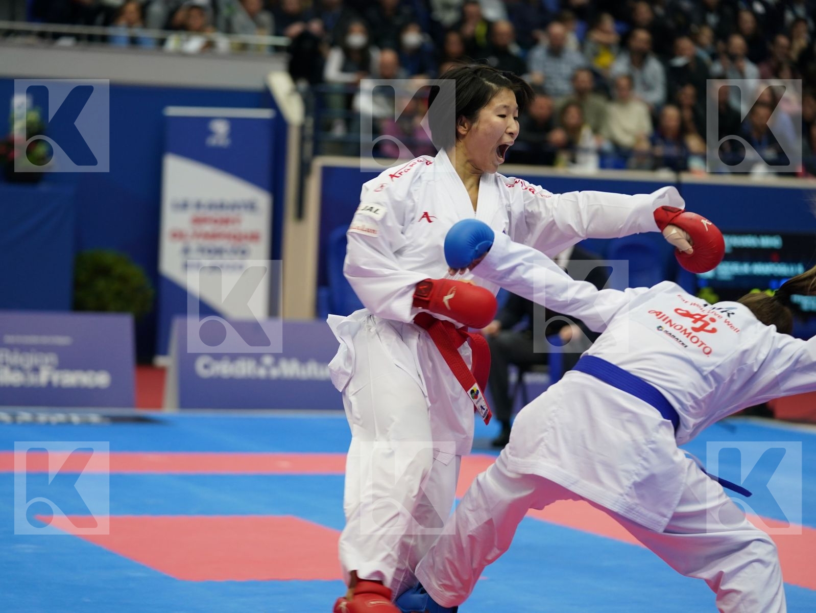 MIYAHARA MIHO (JAPAN) vs OZCELIK ARAPOGLU SERAP (TURKEY) in Senior Kumite -50 Kg - Gold bout