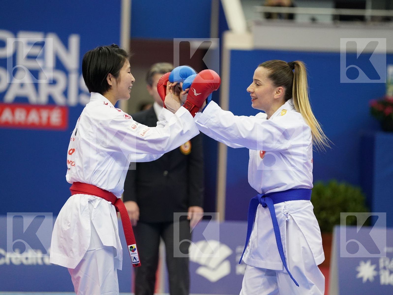 MIYAHARA MIHO (JAPAN) vs OZCELIK ARAPOGLU SERAP (TURKEY) in Senior Kumite -50 Kg - Gold bout