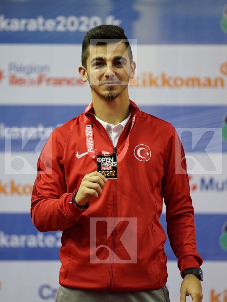 Gold medalists -  Podium ceremony