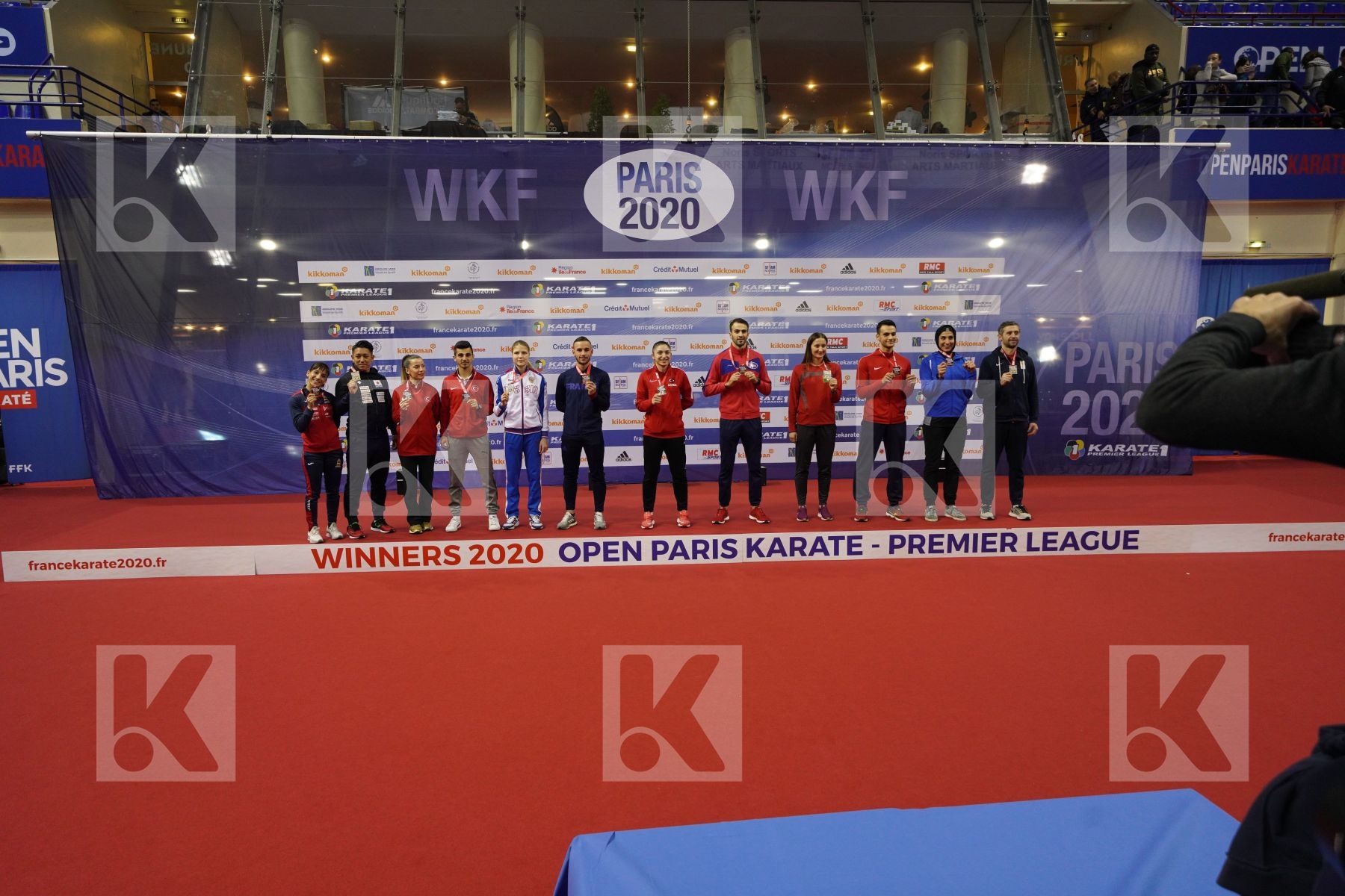 Gold medalists -  Podium ceremony