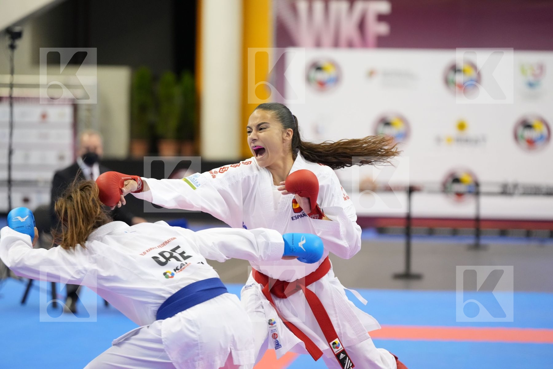 Kumite bronze bout featuring FERNANDEZ OSORIO CARLOTA & Stoli Maria