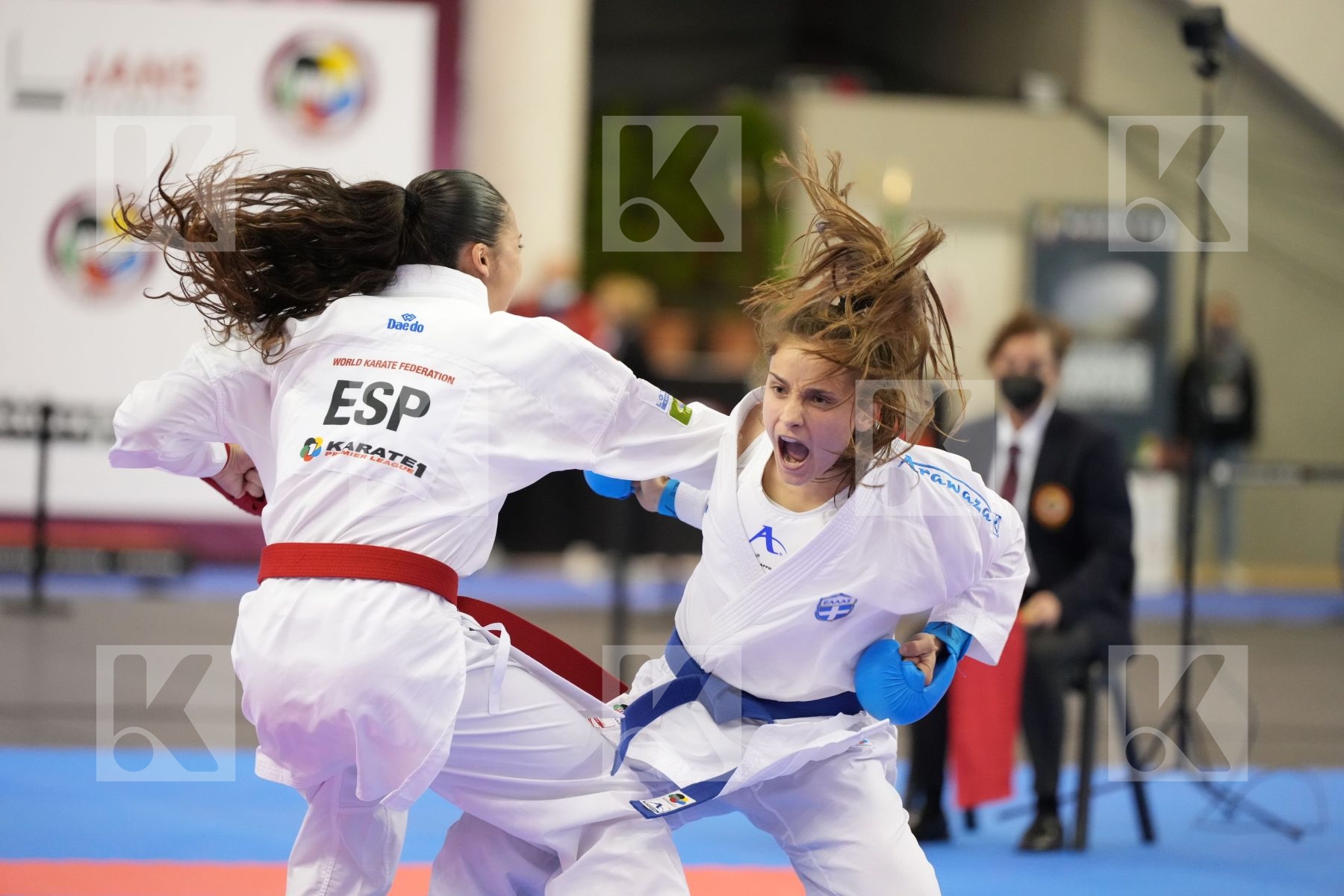 Kumite bronze bout featuring FERNANDEZ OSORIO CARLOTA & Stoli Maria
