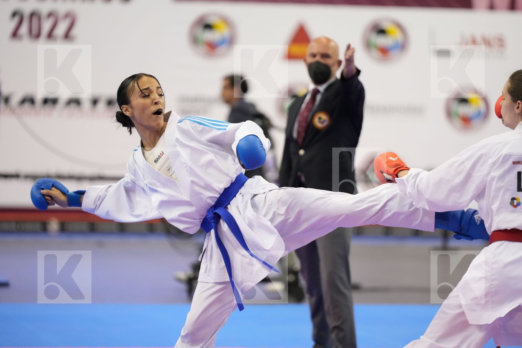 Kumite bronze bout featuring BRUNORI VERONICA & WARLING JENNIFER