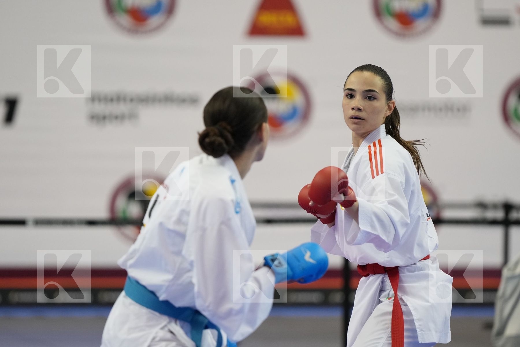 Kumite bronze bout featuring Alessandra Mangiacapra & Diana Shostak