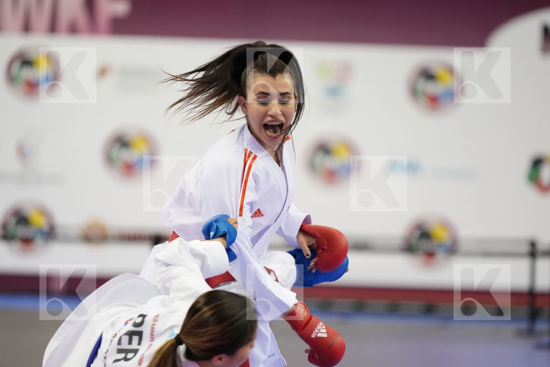 Kumite bronze bout featuring Haya Jumaa & Alexandra Grande
