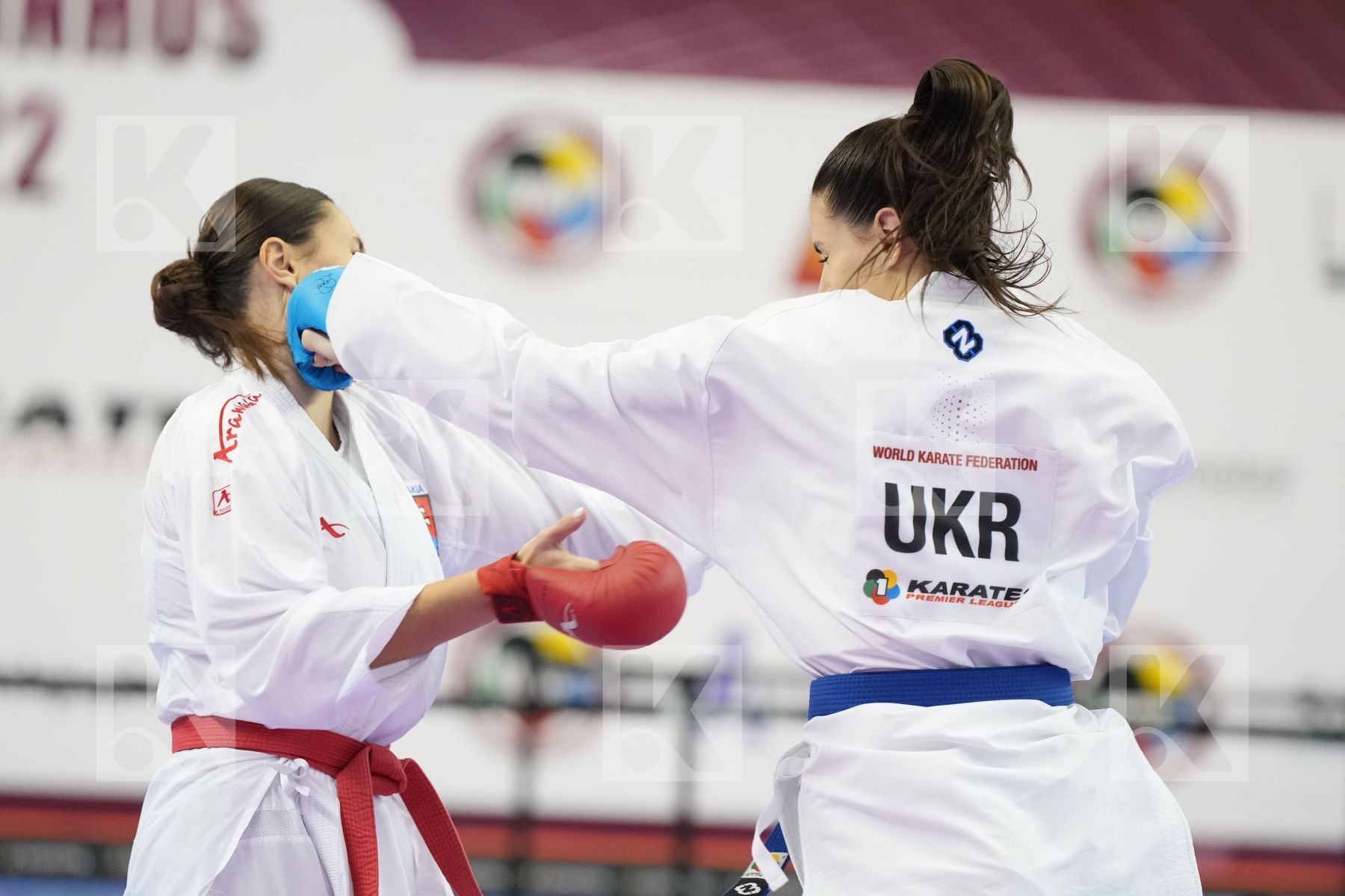 Kumite bronze bout featuring Miroslava Kopunova & Alyna Melnyk