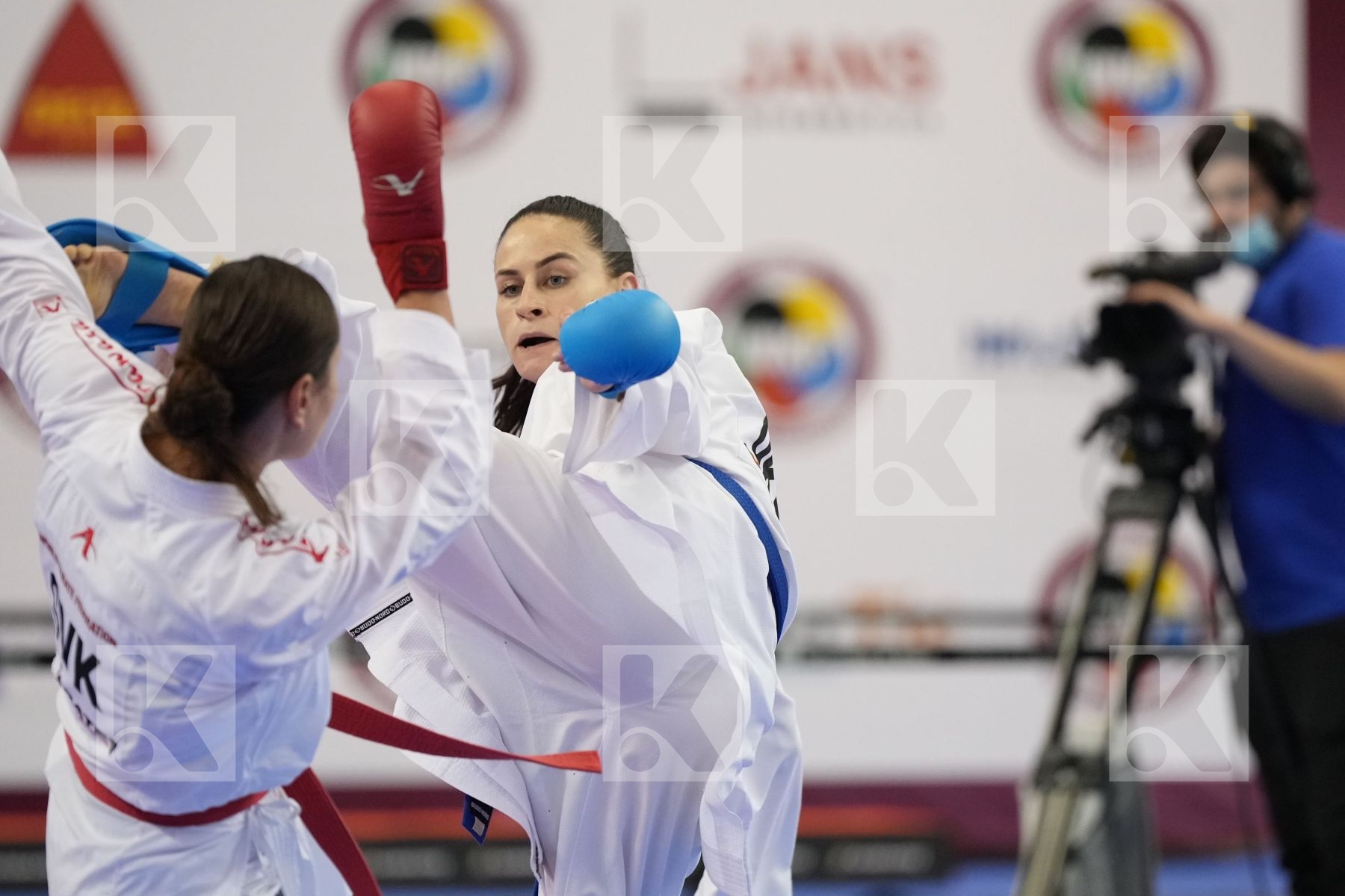 Kumite bronze bout featuring Miroslava Kopunova & Alyna Melnyk