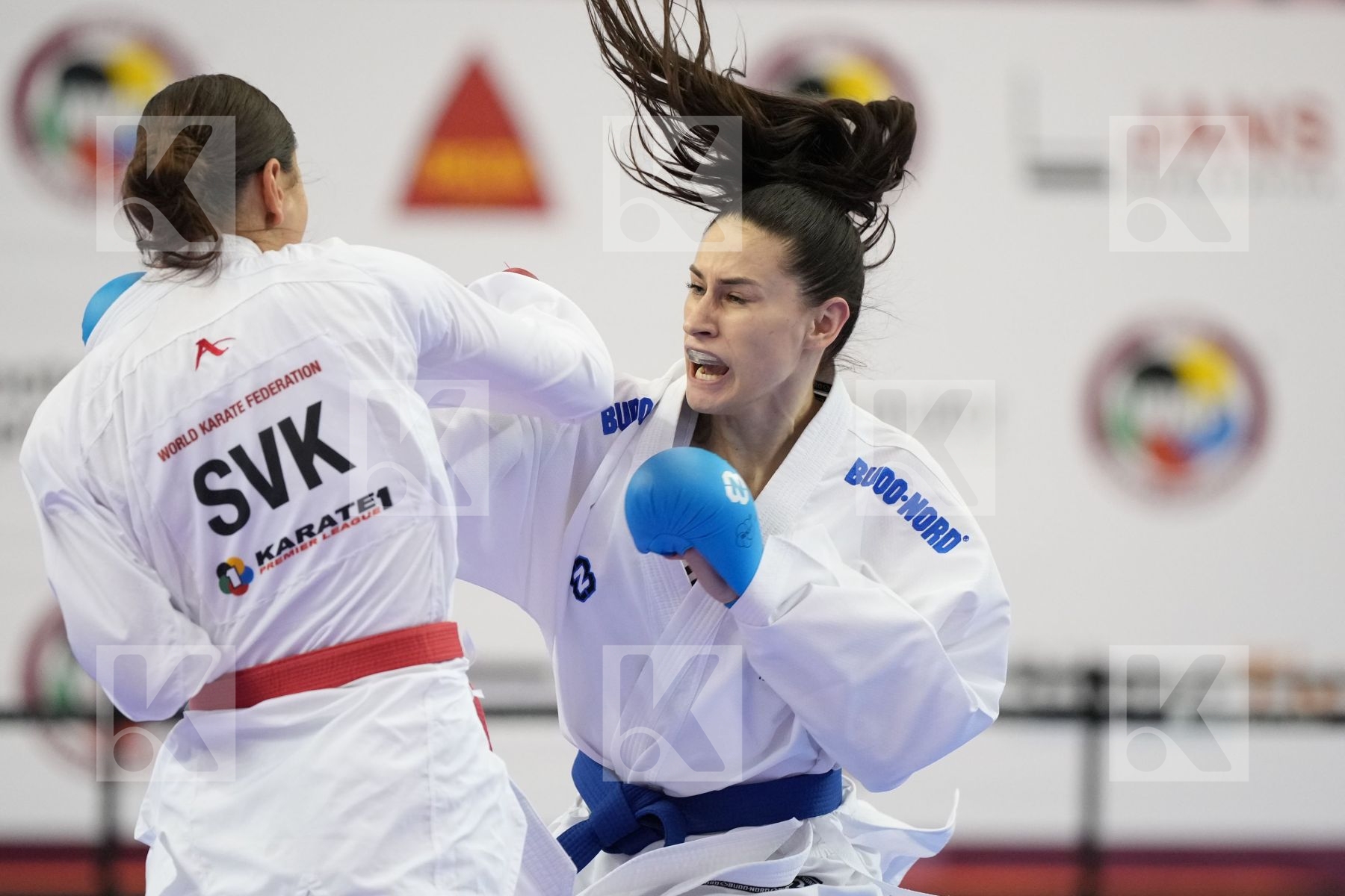 Kumite bronze bout featuring Miroslava Kopunova & Alyna Melnyk