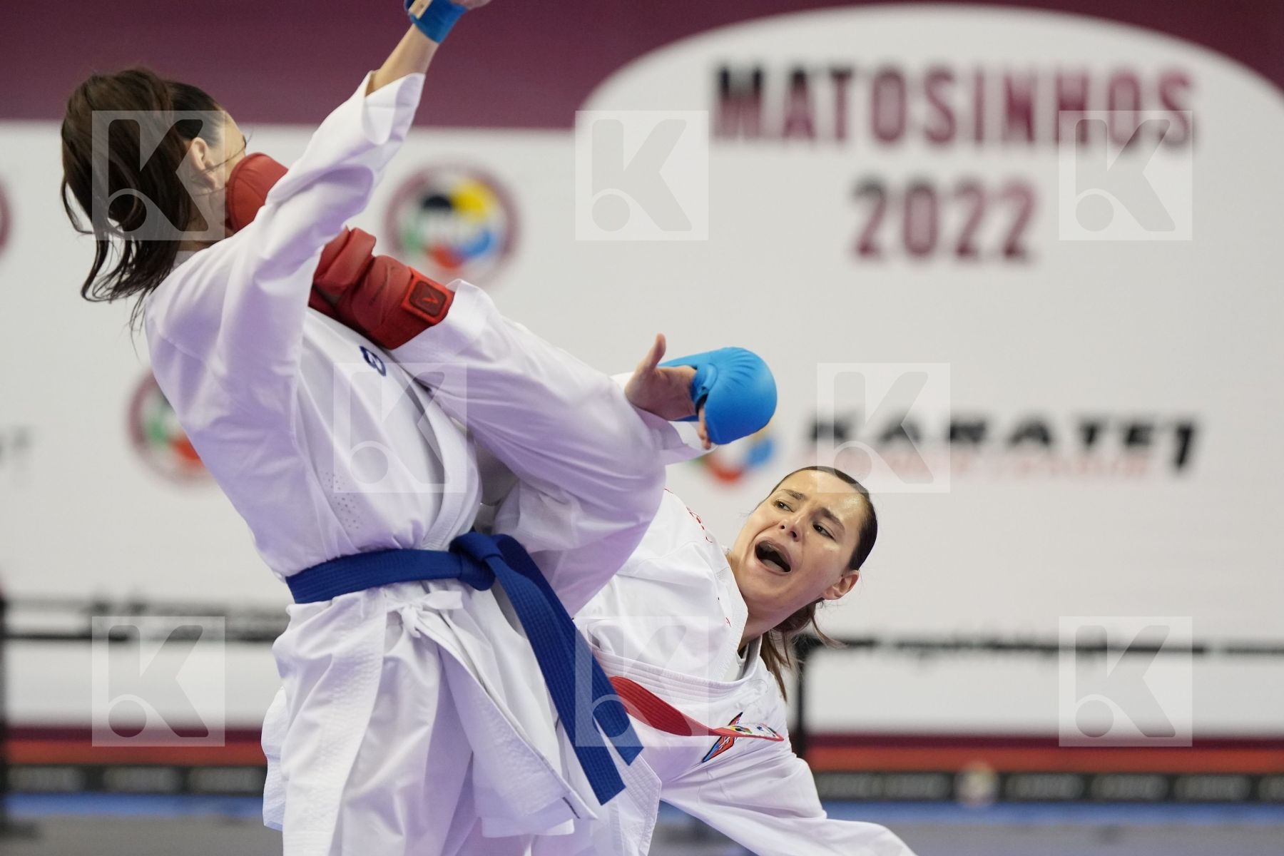 Kumite bronze bout featuring Miroslava Kopunova & Alyna Melnyk