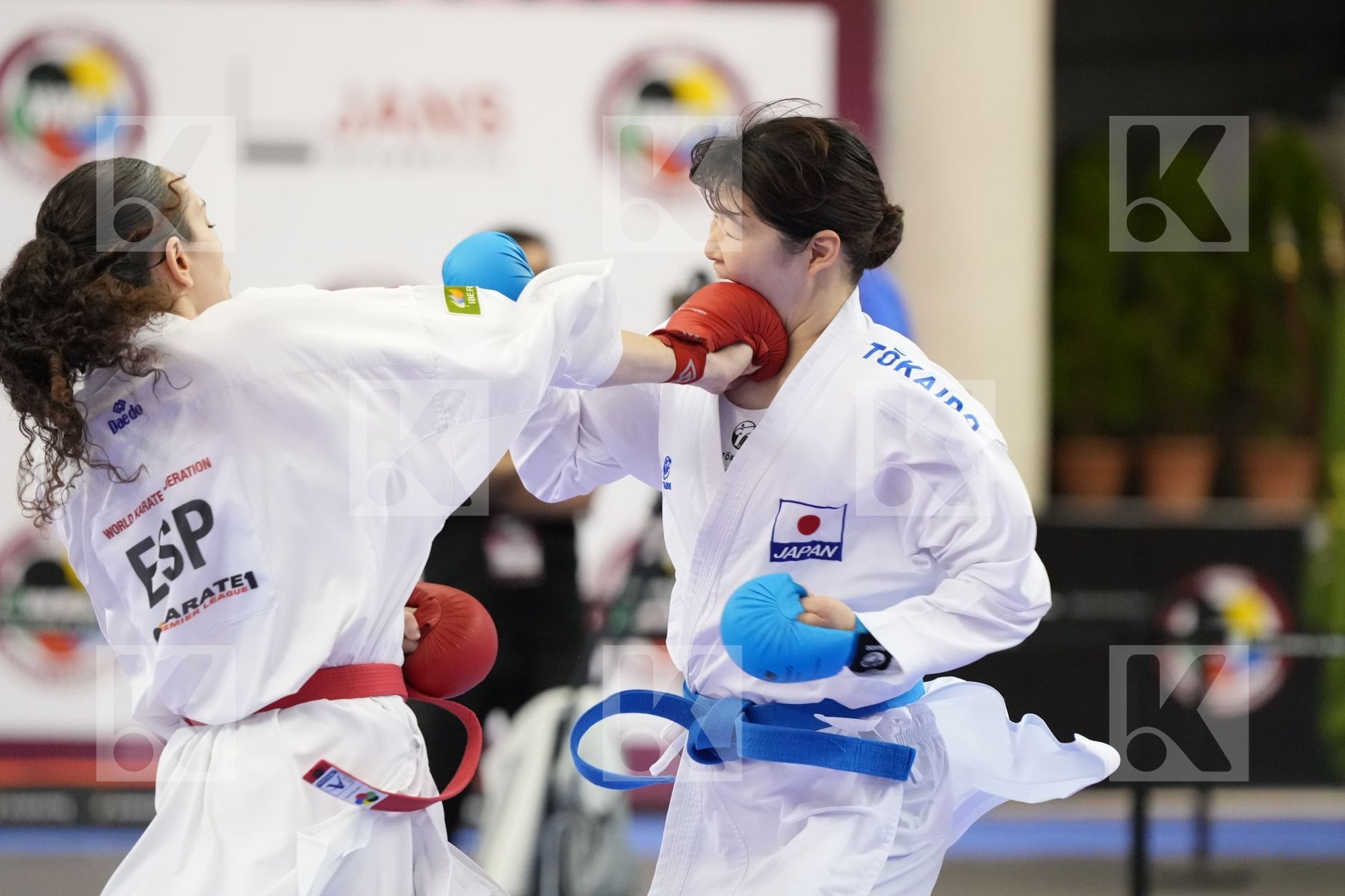 Kumite bronze bout featuring SAITO AYAKA & PASCUAL CHICO MARTA