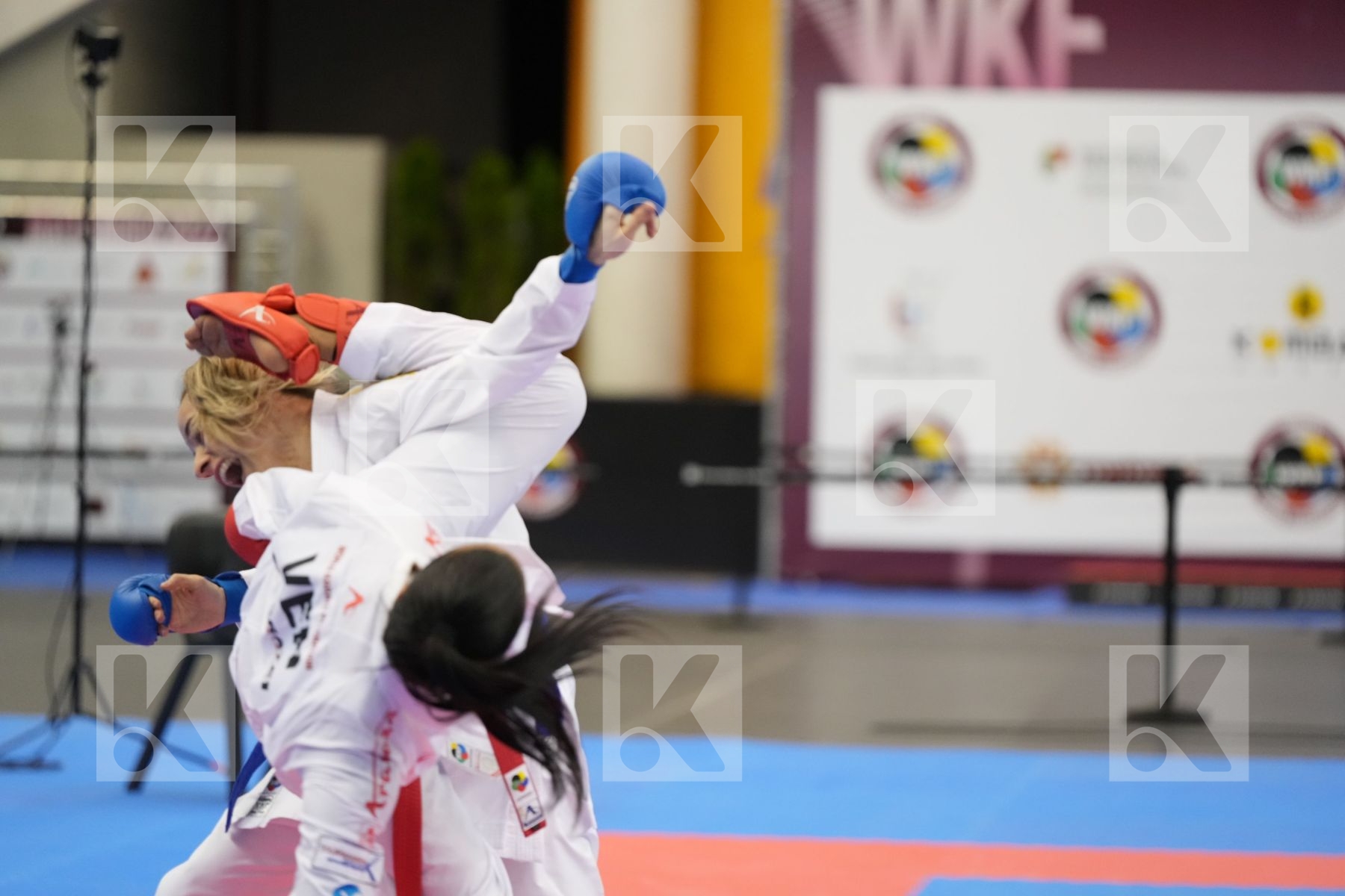Kumite final bout featuring SALAZAR YORGELIS & OZCELIK ARAPOGLU SERAP