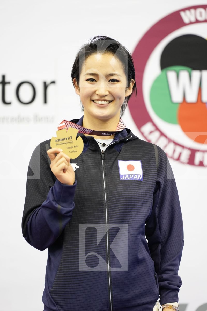 Podium featuring SHIMIZU KIYOU