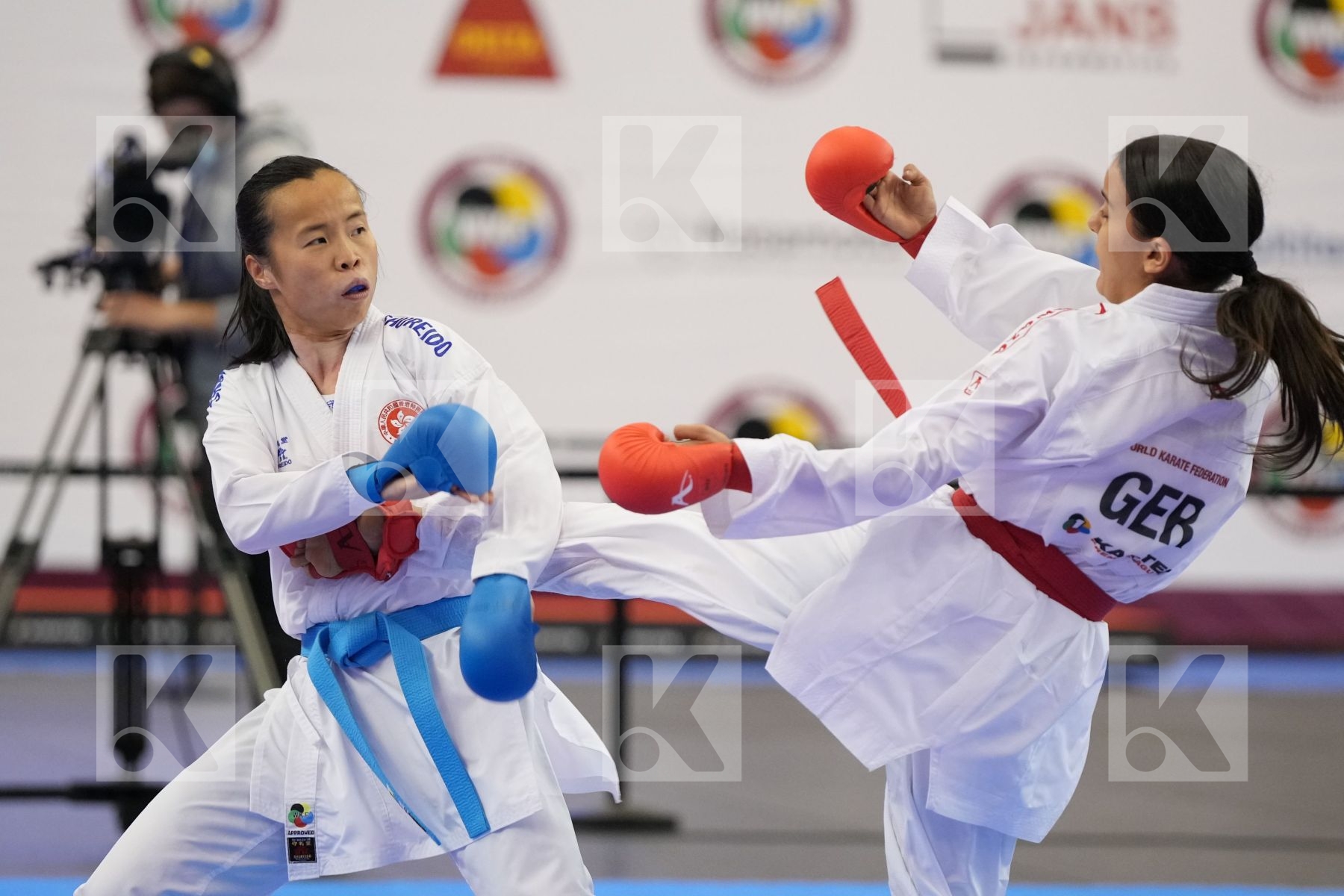 Kumite bronze bout featuring TSANG YEE TING & Bugur Seden