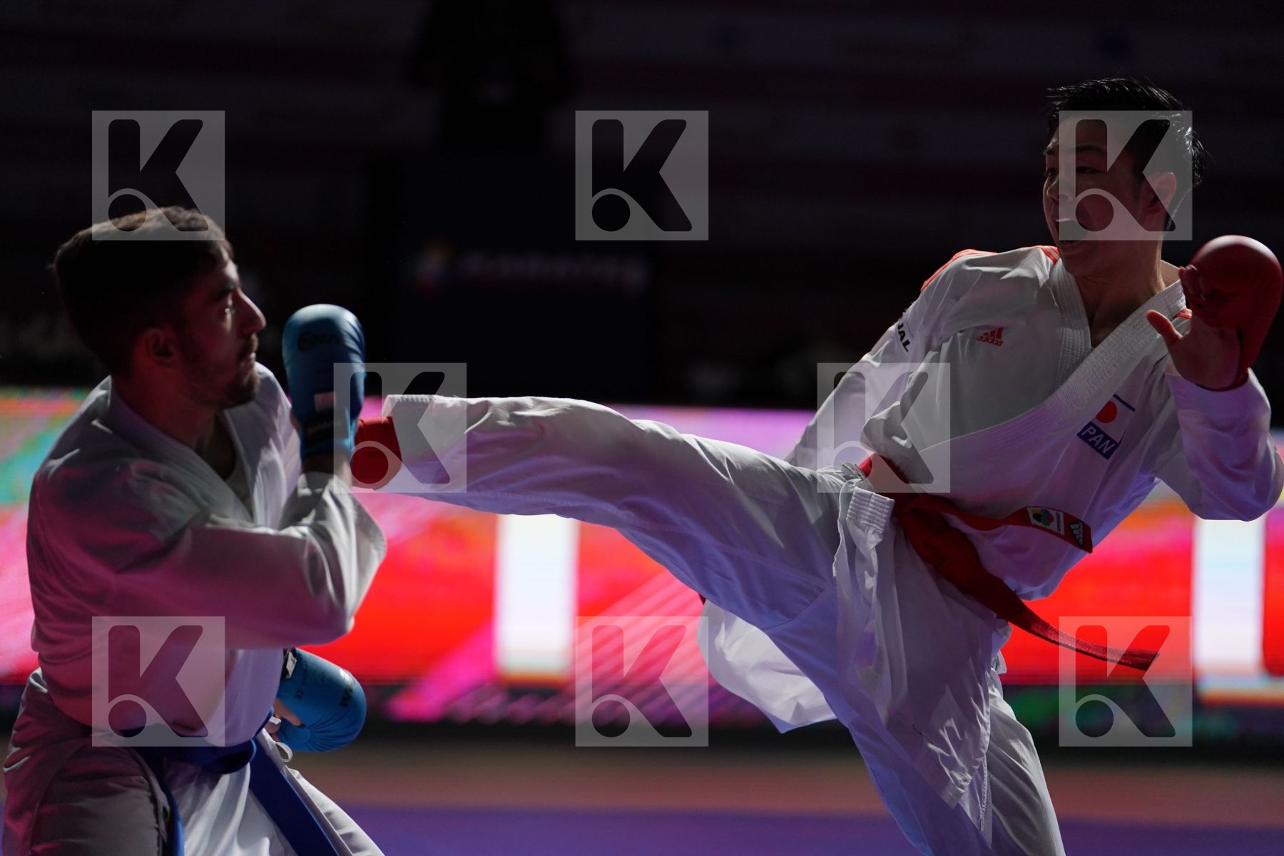 SAGO NAOTO (JAPAN) VS CRESCENZO ANGELO (ITALY) in Senior Kumite -60 Kg - Bronze bout