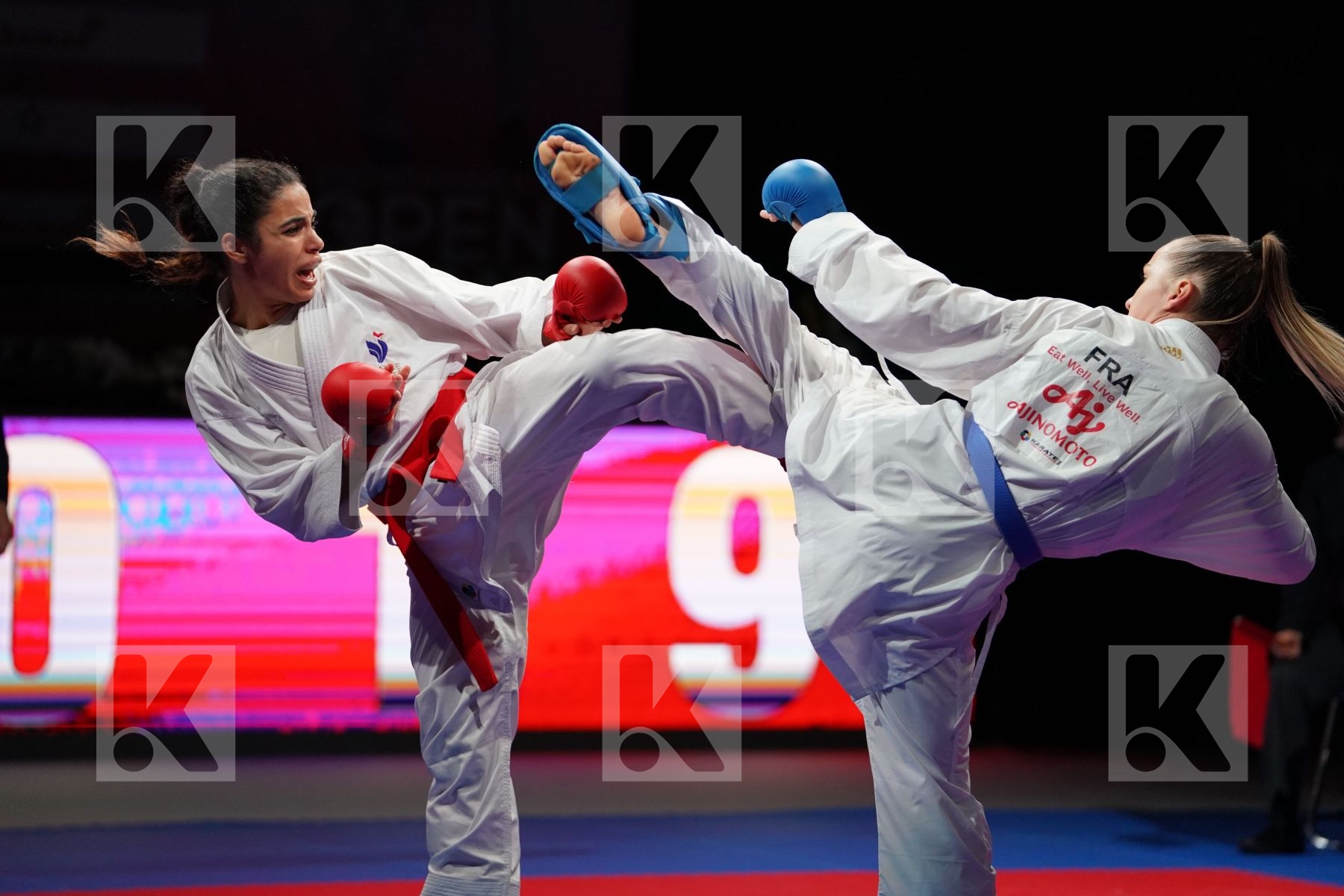 HEURTAULT LEILA (FRANCE) VS PHILIPPE GWENDOLINE (FRANCE) in Senior Kumite -61 Kg - Bronze bout