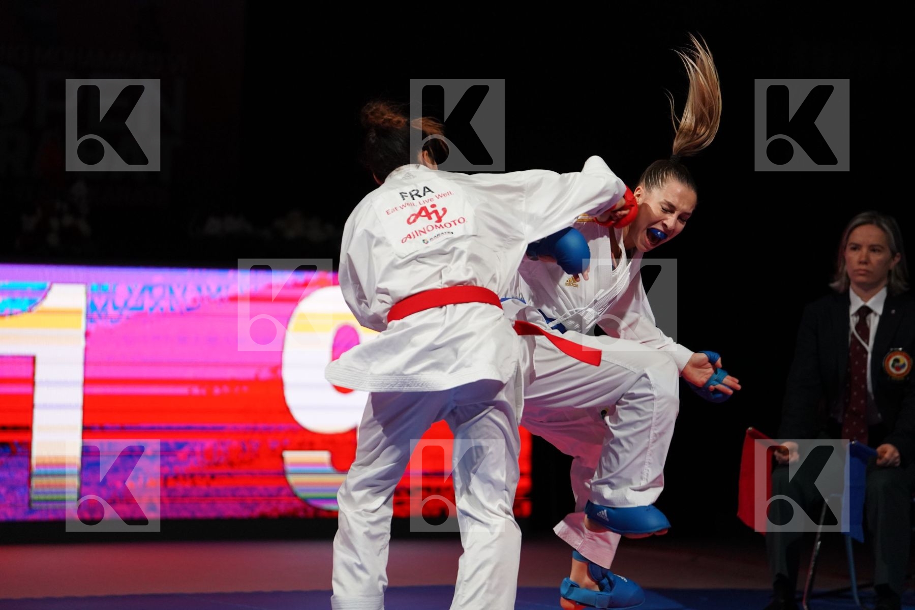 HEURTAULT LEILA (FRANCE) VS PHILIPPE GWENDOLINE (FRANCE) in Senior Kumite -61 Kg - Bronze bout