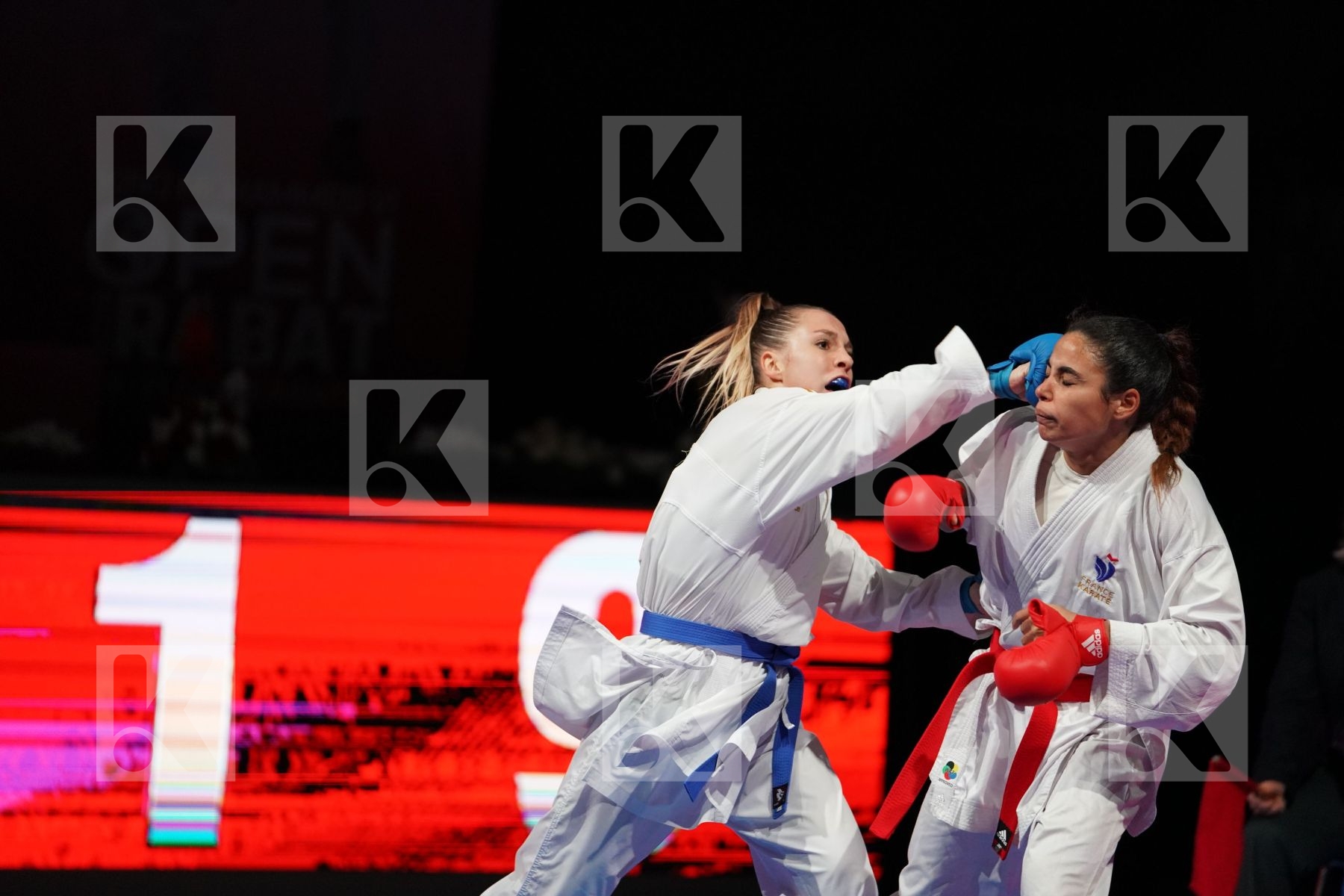 HEURTAULT LEILA (FRANCE) VS PHILIPPE GWENDOLINE (FRANCE) in Senior Kumite -61 Kg - Bronze bout