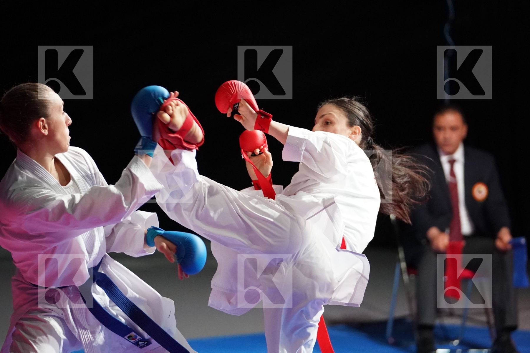 PANETSIDOU VASILIKI (GREECE) VS KNEER JOHANNA (GERMANY) in Senior Kumite -68 Kg - Bronze bout