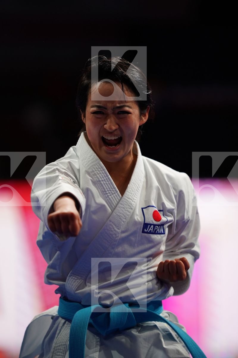 SHIMIZU KIYOU (JAPAN) in Senior Female Kata - Gold bout