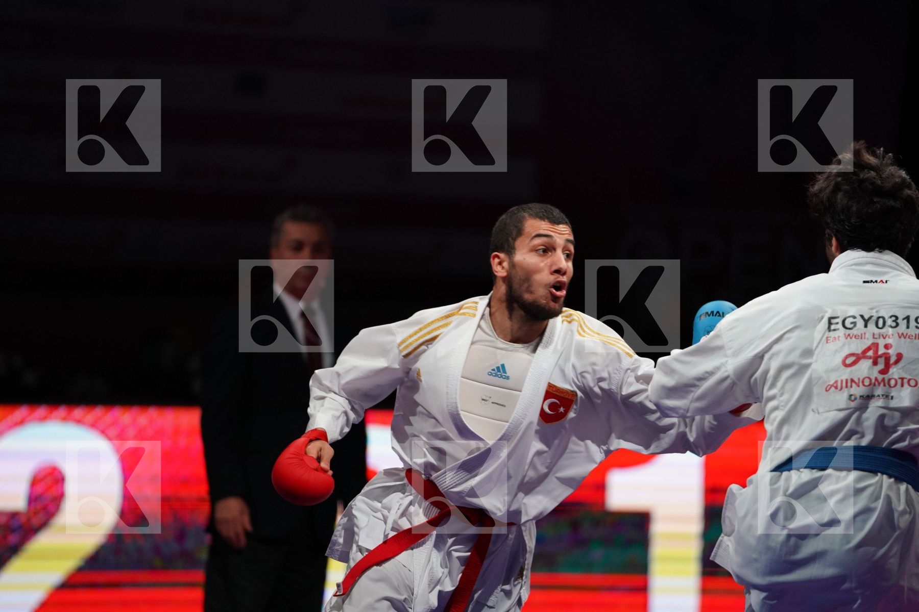 UYGUR BURAK (TURKEY) VS ELSAWY ALI (EGYPT) in Senior Kumite -67 Kg - Gold bout