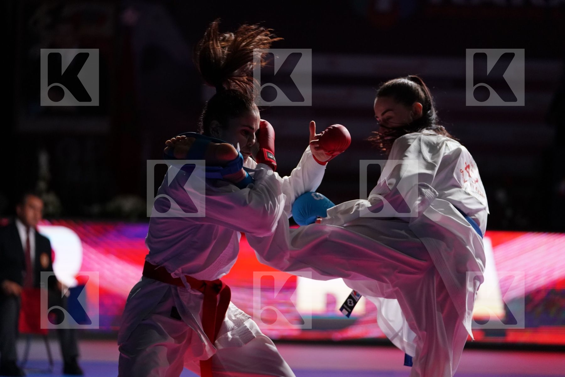 QUIRICI ELENA (SWITZERLAND) VS MELNYK HALYNA (UKRAINE) in Senior Kumite -68 Kg - Gold bout