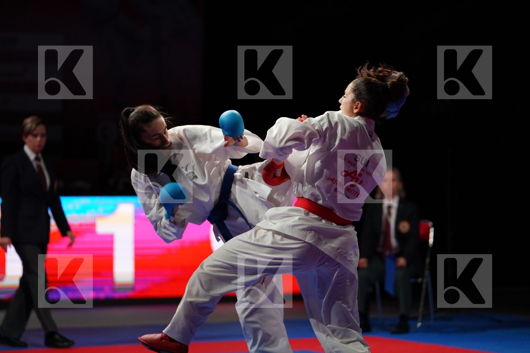 QUIRICI ELENA (SWITZERLAND) VS MELNYK HALYNA (UKRAINE) in Senior Kumite -68 Kg - Gold bout