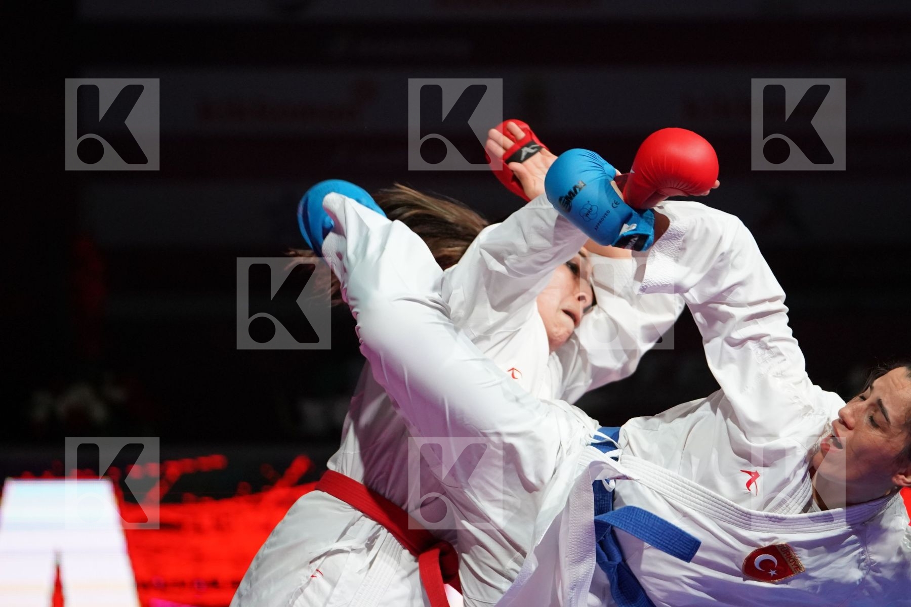 QUINTAL CATZIN GUADALUPE (MEXICO) VS HOCAOGLU MELTEM (TURKEY) in Senior Kumite 68+ Kg - Gold bout