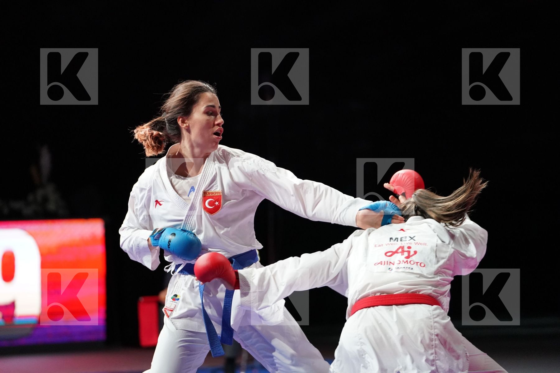 QUINTAL CATZIN GUADALUPE (MEXICO) VS HOCAOGLU MELTEM (TURKEY) in Senior Kumite 68+ Kg - Gold bout