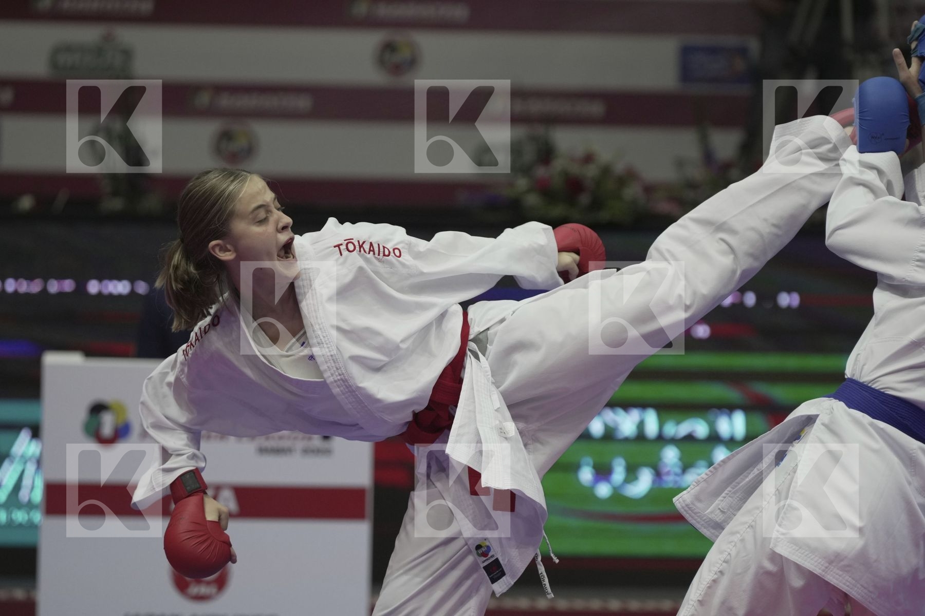 Kumite bronze bout featuring Lirisman Li & Pereira Villalobos Sonia